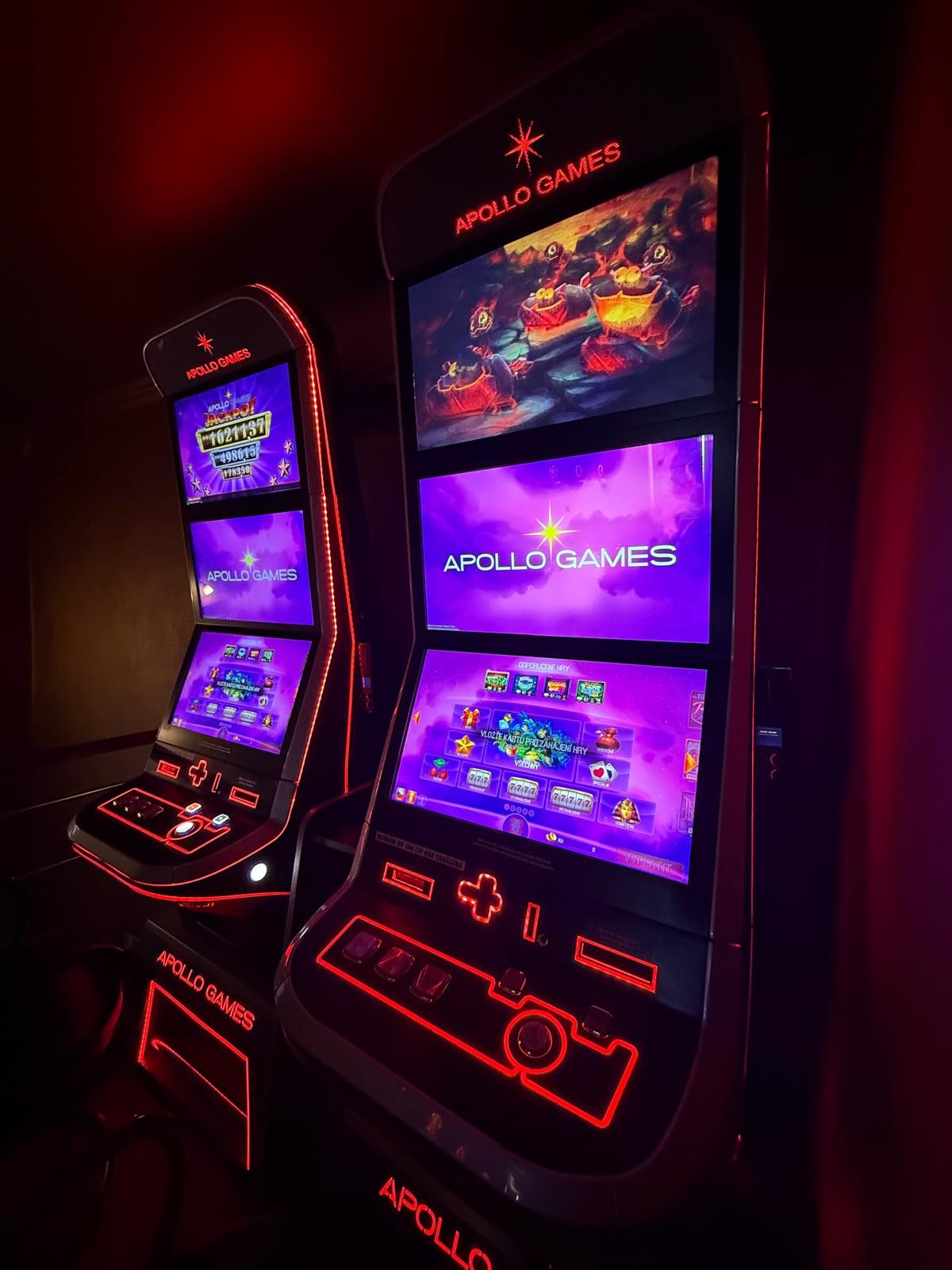 Spielautomaten im Casino Borovy