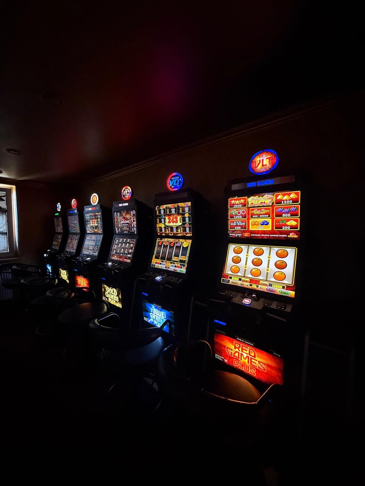 Spielautomaten im Casino Borovy